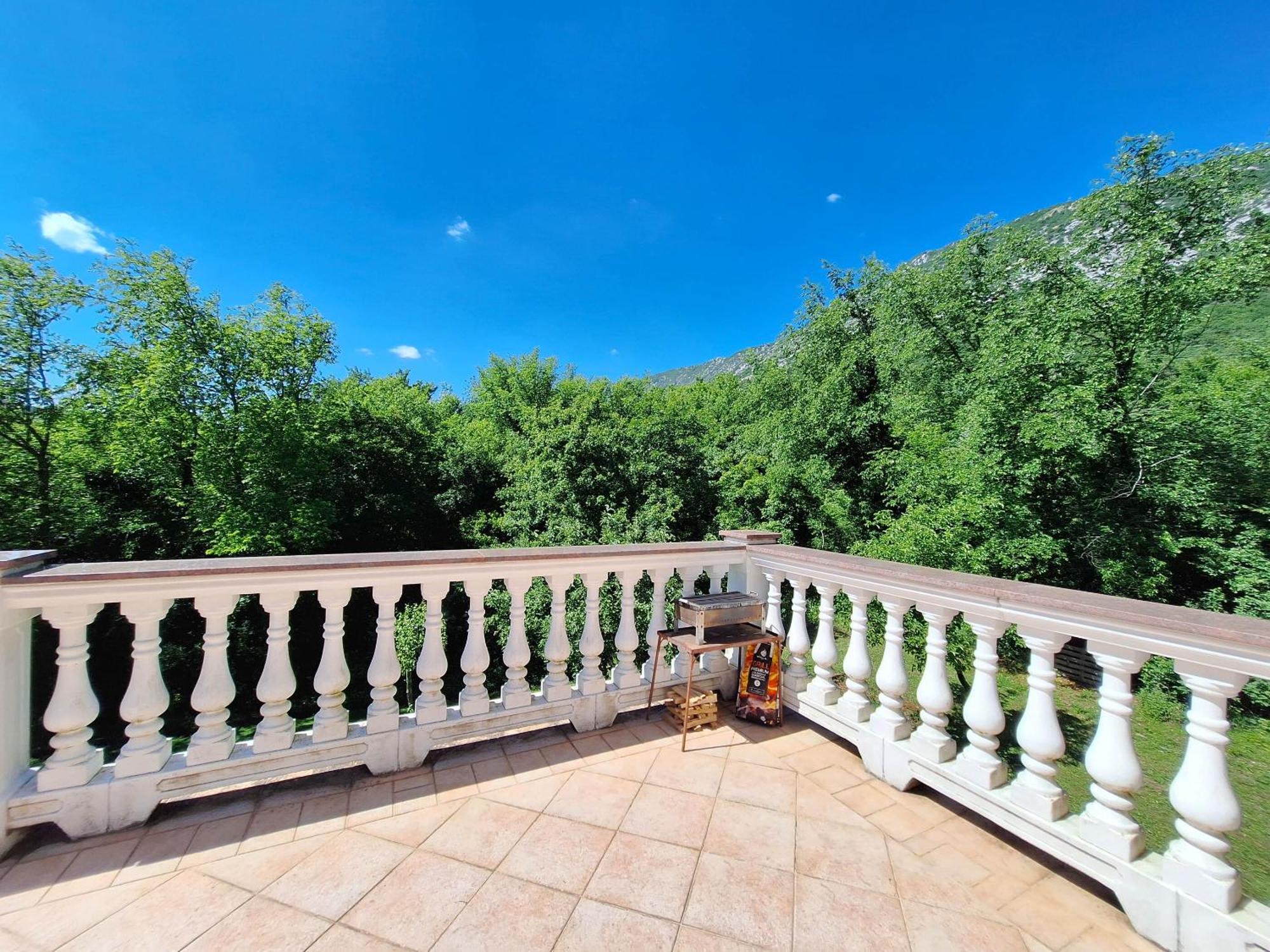 Nenad Apartment